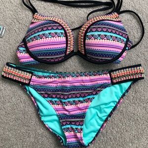 Practically brand new bikini by shade and shore